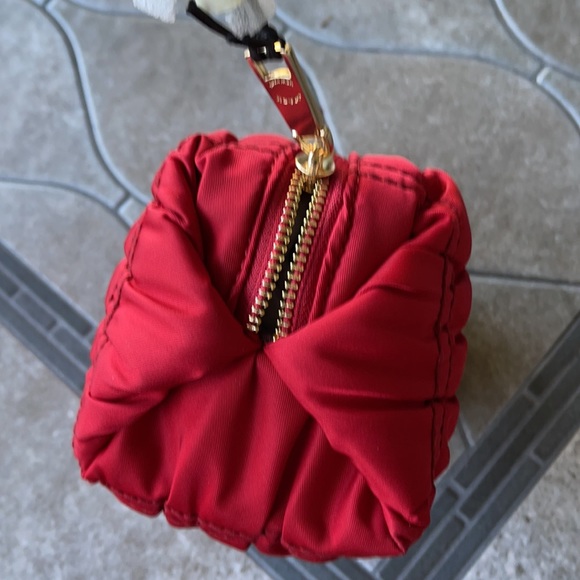 COACH Small Boxy Cosmetic Case With Ruching - Picture 5 of 16